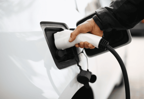 bornes de recharge électrique scpi immobilier transition énergétique